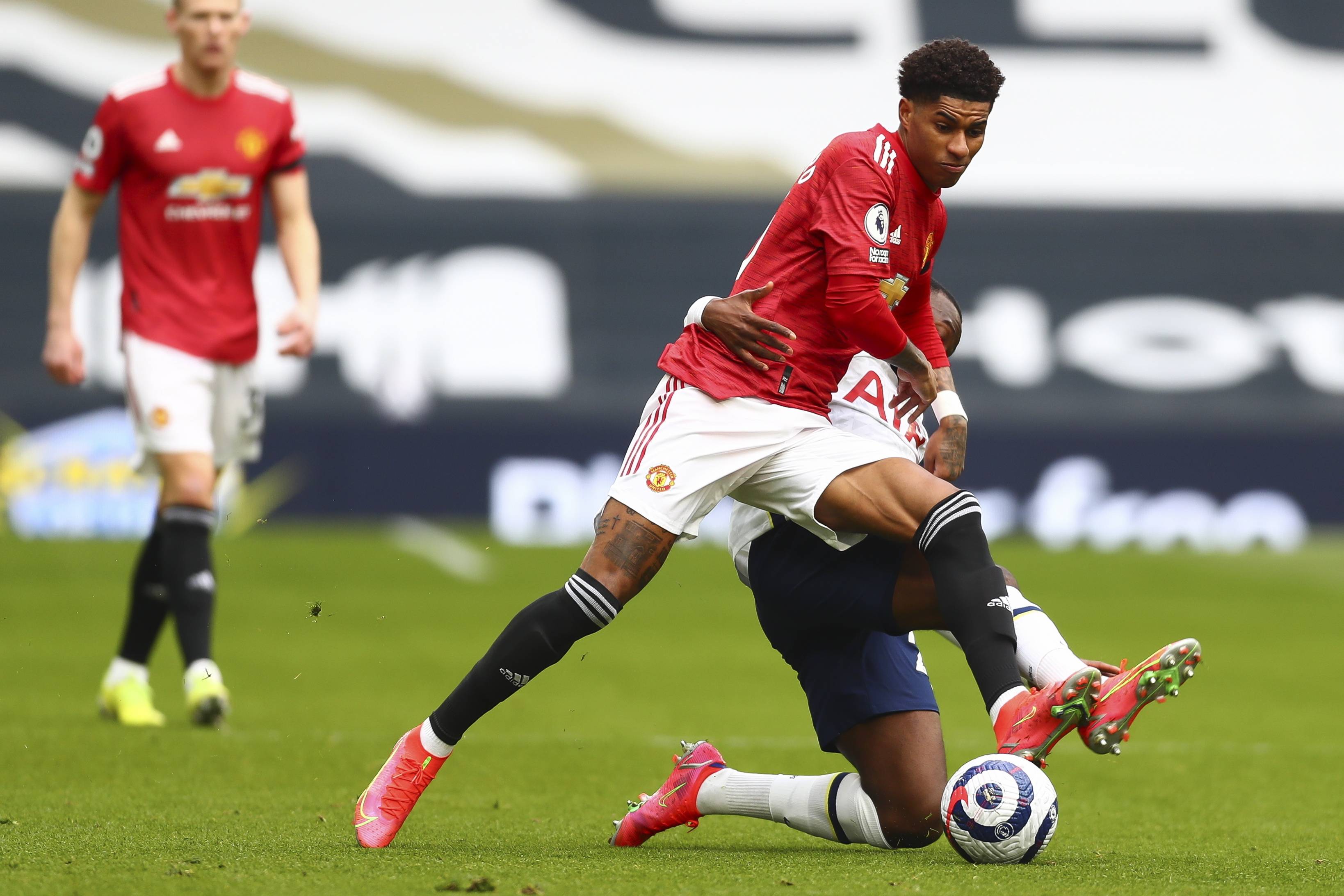 前锋以其出 前锋以其出