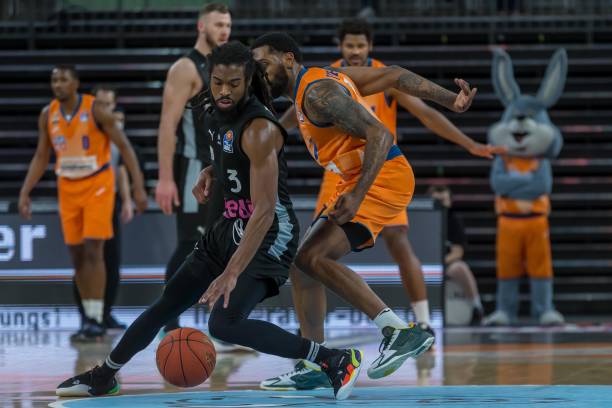 促使他们不 促使他们不