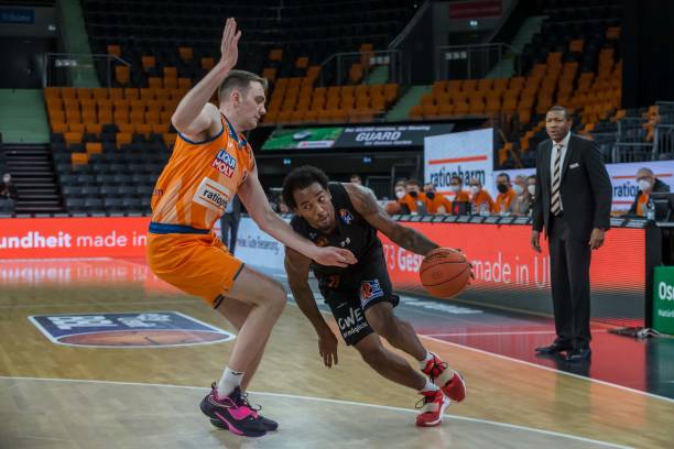 网球赛场上 网球赛场上